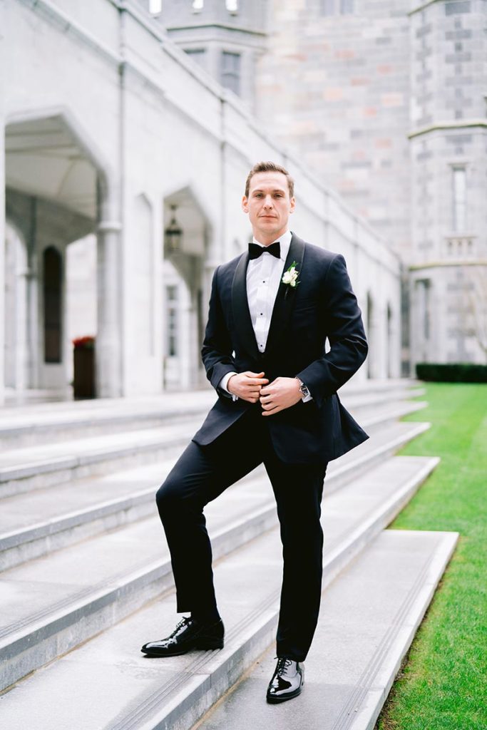 Cad and the Dandy Suit