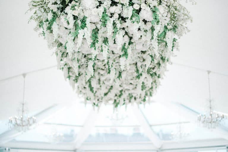 Wedding Planner – Flower ceiling